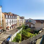 Discover Lisbons History - Stylish Apartment In Alfama